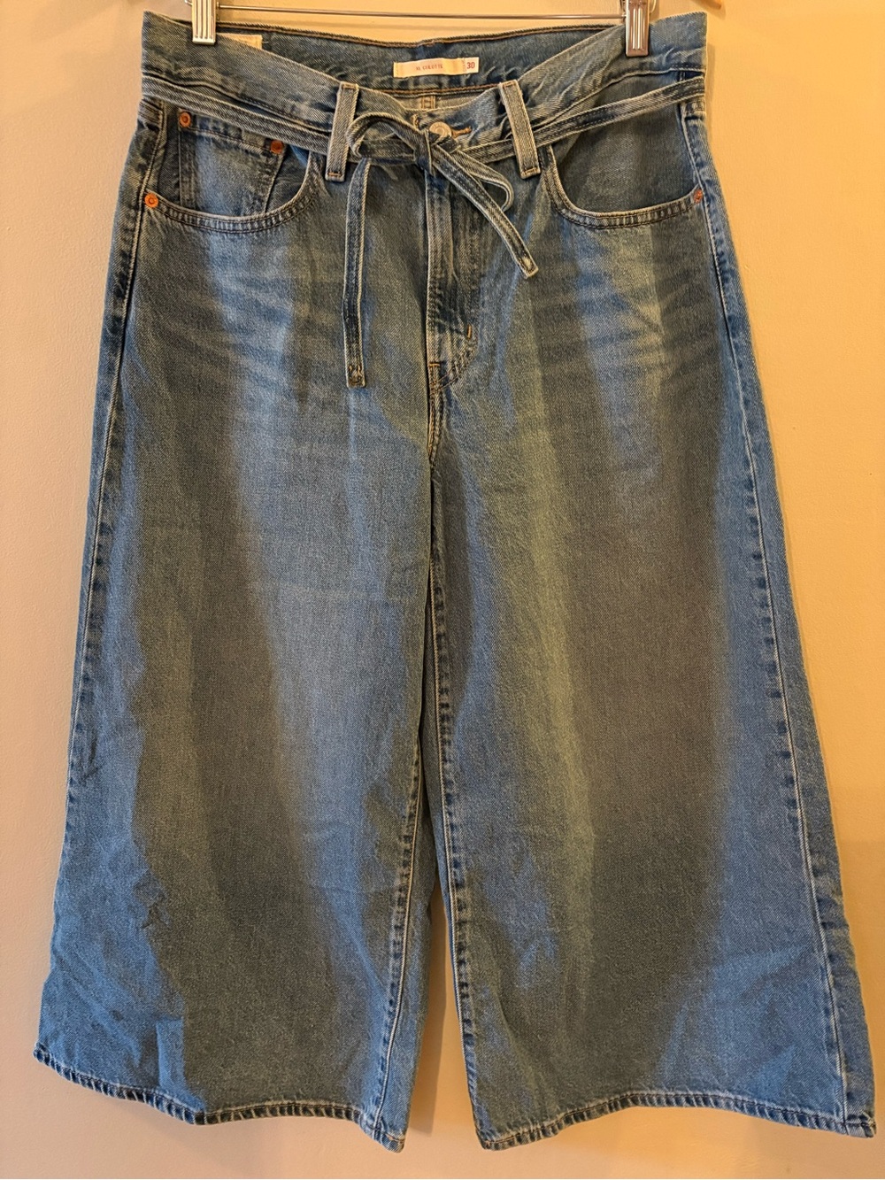 Levi's Premium XL Culotte High Rise Wide Leg Crop Jeans Sz 30 fit larger, 33-34